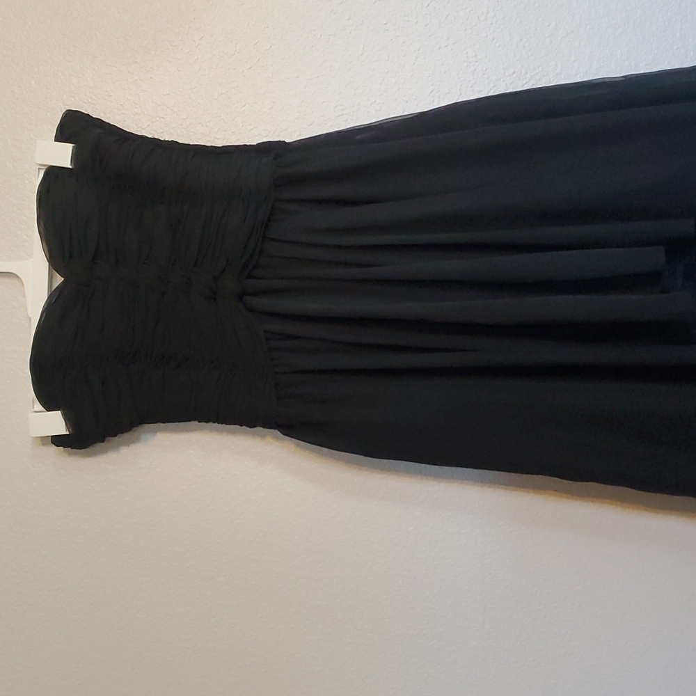 VICTOR COSTA: Black Formal Dress